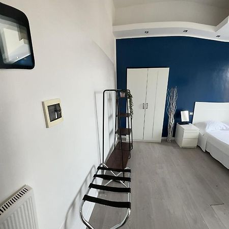 Boutique Rooms Рим Экстерьер фото