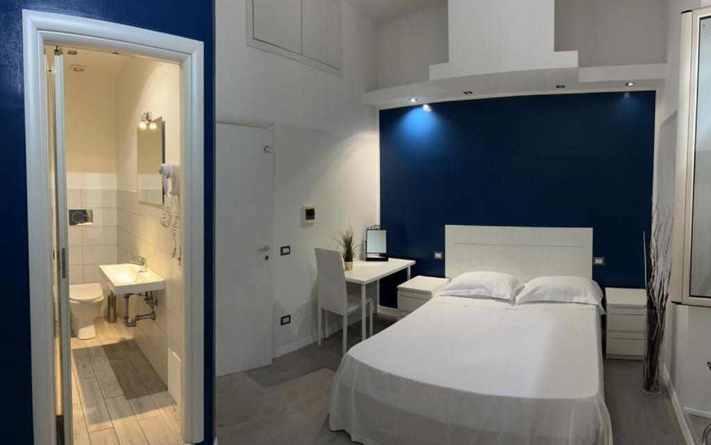 Boutique Rooms Рим Экстерьер фото